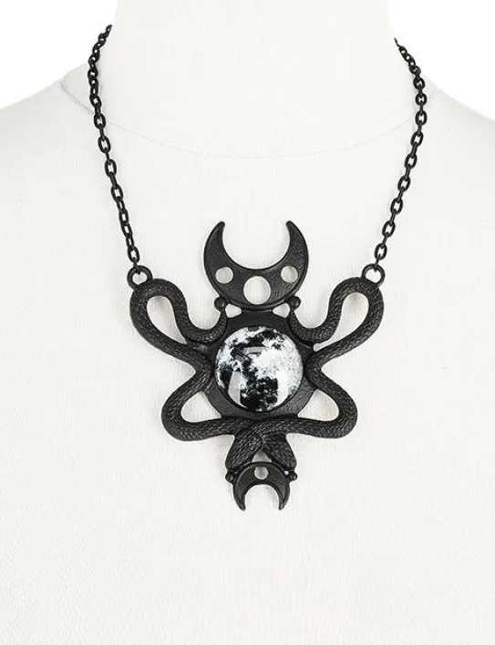 Czarny wisior księżyc i wąż "MOON EMBRACED NECKLACE BLACK"-Restyle Outlet